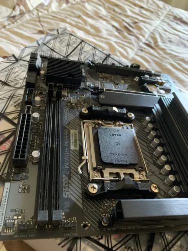 Placa mãe AM5 B650M-HDV/M.2