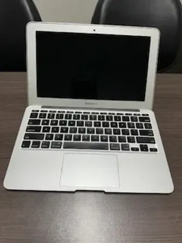 Vendo um Macbook 11' Polegadas