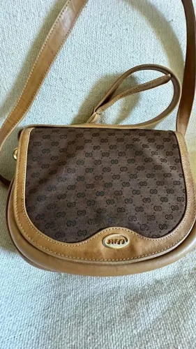 Bolsa Gucci  original tiracolo super linda!