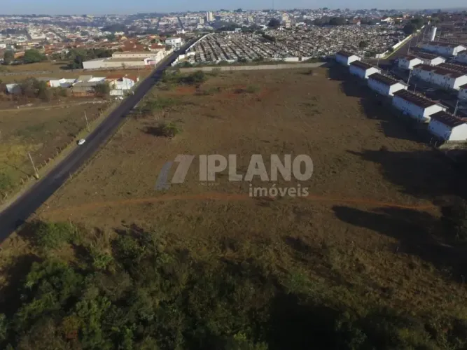 Venda de Terreno / Área na cidade de Ibitinga