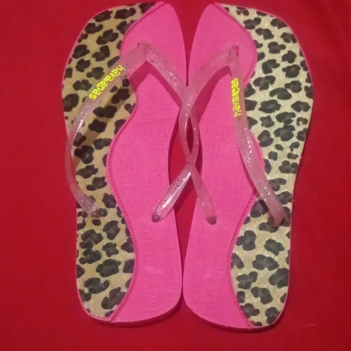 Sandália Chinelo Feminino Estampado Onça Rosa - Confortável, Leve, Antiderrapante