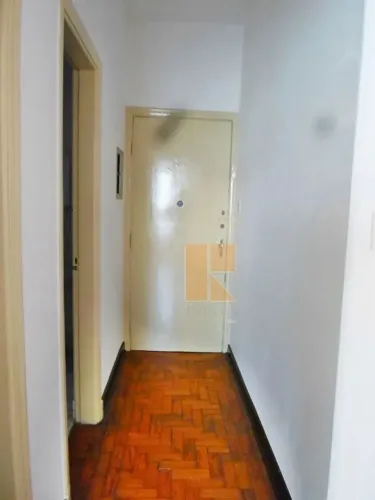 Apartamento de dois dormitorios,sala,cozinha,1 banheiro e area de servico