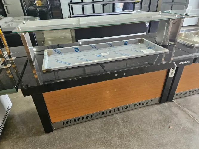 buffet frio 1,75 metros gelopar novo