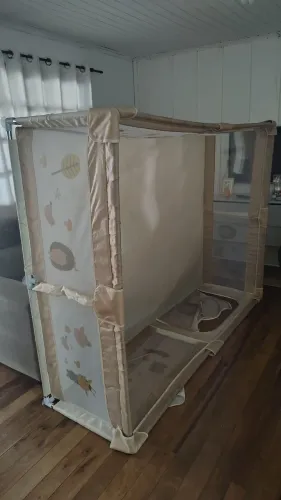 CERCADO GRADE DE PROTEÇÃO COR BEGE COM DESENHO TAMANHO 1,50 x1,80cm