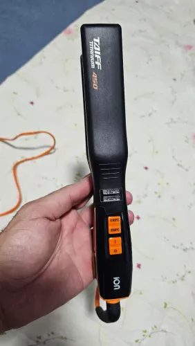 Prancha de cabelo Taiff Titanium 450