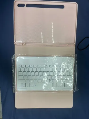 Teclado com Capa para Tablet - Novo