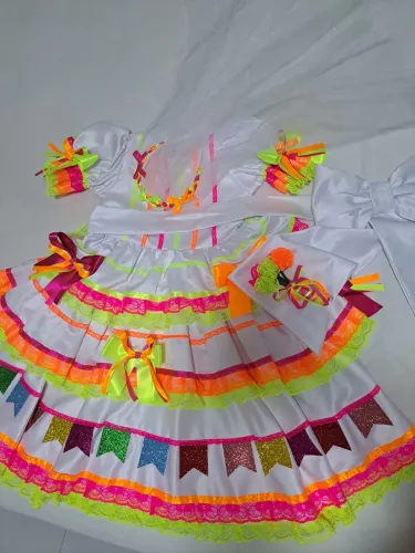 Vestido junino de noivinha