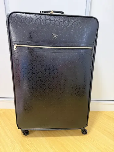 Mala viagem Guess 32kg Nova!