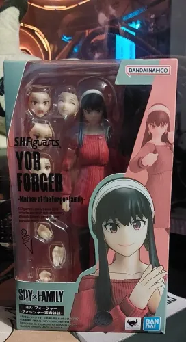 Action figure Yor Forger Spy x Family S.h figuarts Original