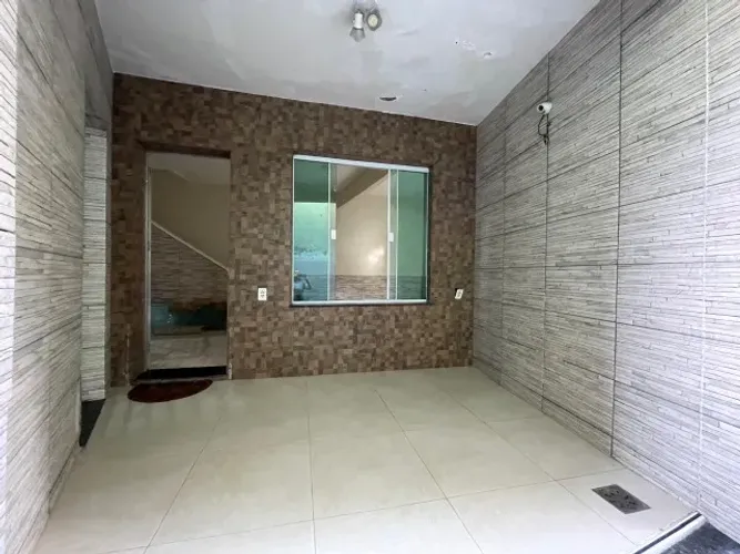 CASA EM CAVALCANTE - 3 DORMITORIOS -2 BANHEIROS....