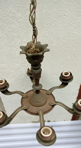 Antigo lustre em bronze com soquete para 6 lâmpadas - Anos 50 - Raridade