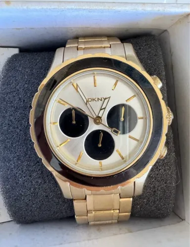 Relógio DKNY original novo 