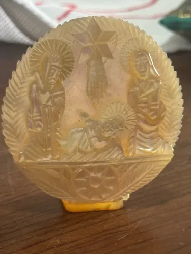 Natividade de Jesus Cristo esculpido em madre pérola 