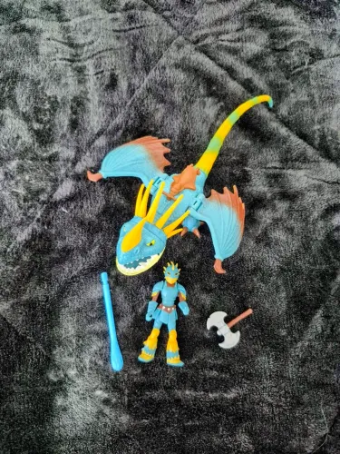 Bonecos Astrid e Tempestade ORIGINAIS- Como treinar seu Dragão.