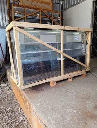 Vitrine Refrigerada 1.75Mts Gelopar - 2 Placas frias