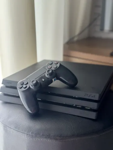 PlayStation 4 Pro com garantia 