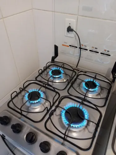 Fogão 4 bocas automático Brastemp