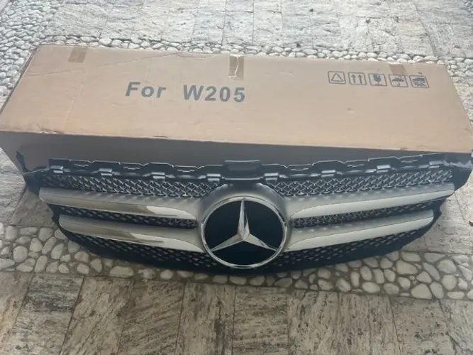 grade c/ emblema original mercedes c180 w205
