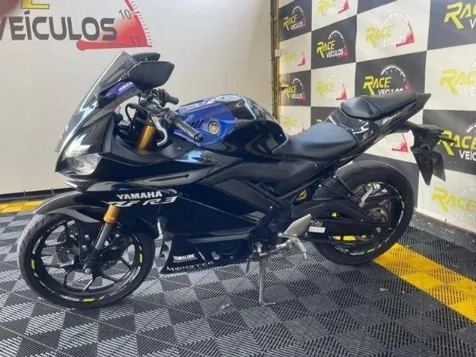 YZF-R3 R-3 321 PRETA 2021/2022