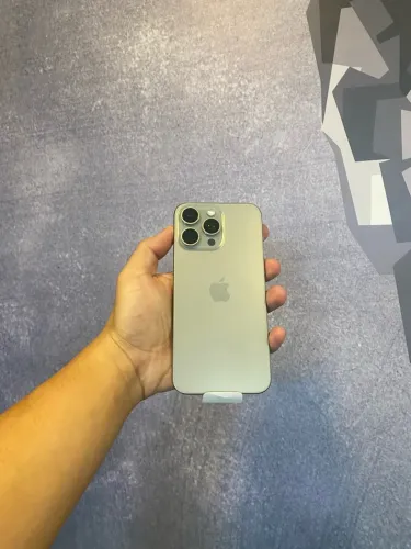 15 Pro Max 256GB