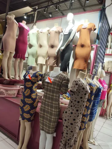 VENDO BOX EM UM DOS MELHORES GALPÕES DA FEIRA JOSE AVELINO 