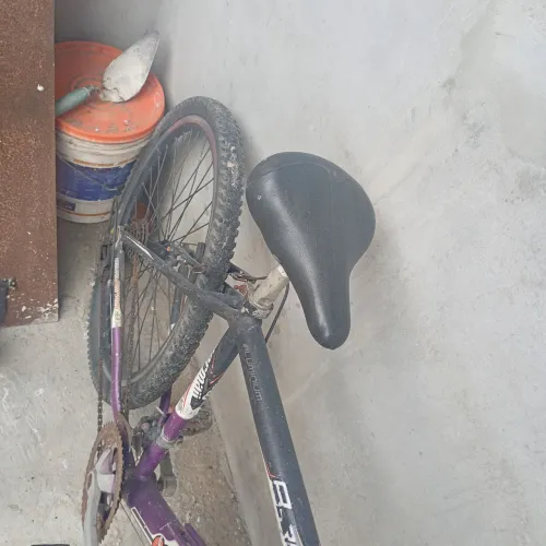 Bicicleta,em boas condições... não faço entrega.