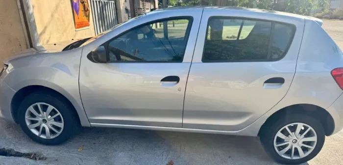 Renault Sandero Authentique Flex 1.0 12V 5P 2018