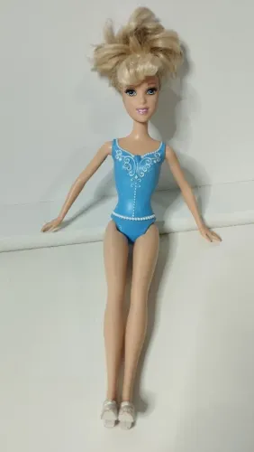 Barbie Cinderela da Mattel da época 2007  R$:80 Reais 