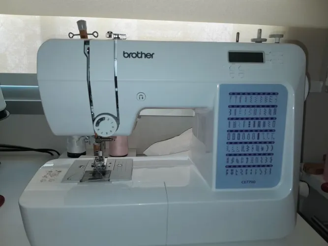 Maquina Brother CE7700 semi nova