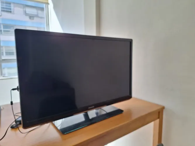 Vendo TV Phlips 32 pol - com defeito