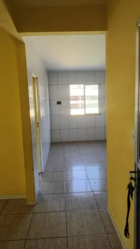Alugo apartamentos de 1 e 2 quartos 