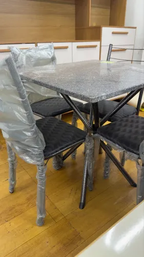 Mesa Rio 4 cadeiras 529,99 frete grátis