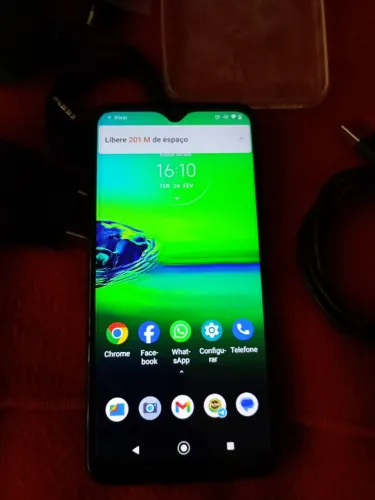 Moto G8 Play 32 GB preto ônix 2 GB RAM usado tela 6,2" usado