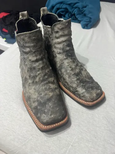 Bota couro de avestruz