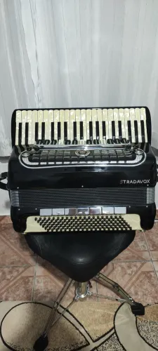 Acordeon Stradavox Dupla Ressonância Duplo Cassoto