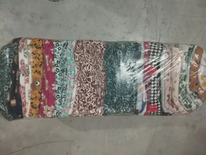 Sacos fechados com 10kg de retalhos de malha, cotton, moletom, ribana, etc...
