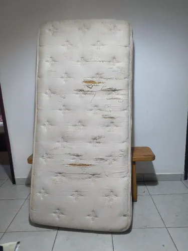 Colchão solteirão extra molas flex muito bom colchões usado alto bom mudança casa kitnet