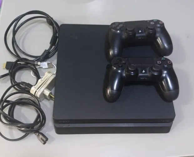 PS4 Slim 500GB + 2 Controles Originais + Horizon | Completo | Excelente Estado
