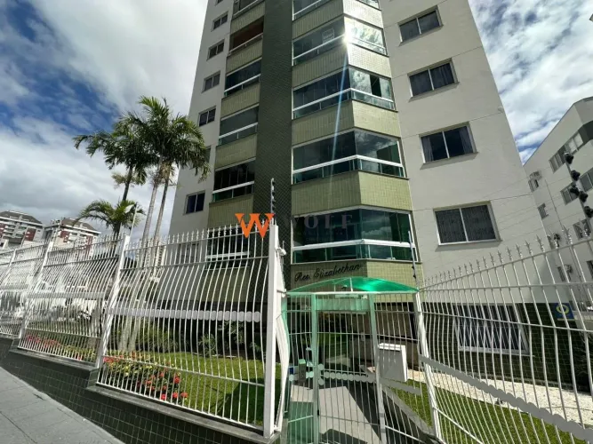 Apartamento com 120m² com 3 quartos (Suíte com Hidro) no bairro Estreito em Florianópolis/