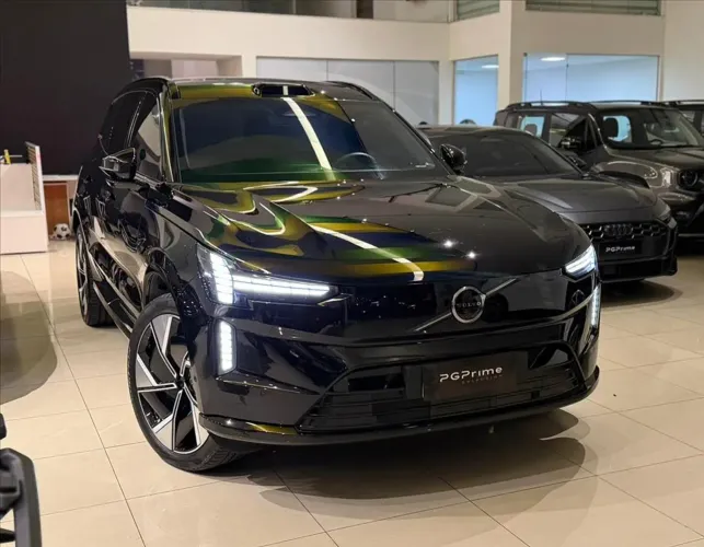 Volvo EX90 Twin Ultra AWD (elétrico) 2025