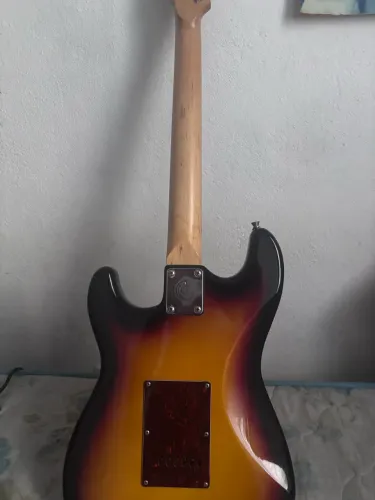 Guitarra + pedaleira