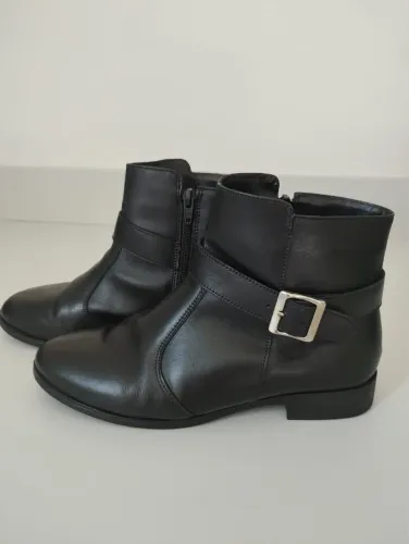 Bota preta 37