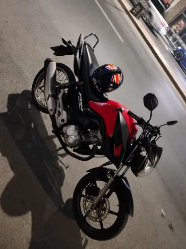Moto 160