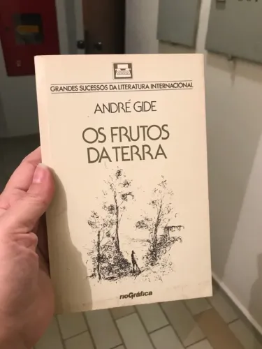 Livro Os Frutos da Terra