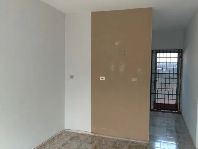 CASA PARA ALUGAR - BAIRRO SANTO AMARO
