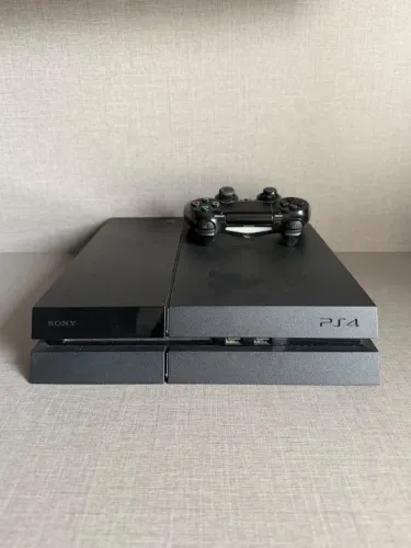 PlayStation 4 PS4 Fat 500GB - Ótimo Estado + Controle Original