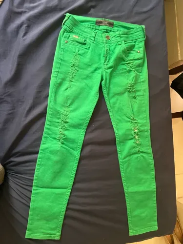 Lote de 6 calças jeans e 1 brim