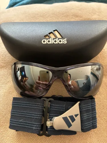 Óculos adidas