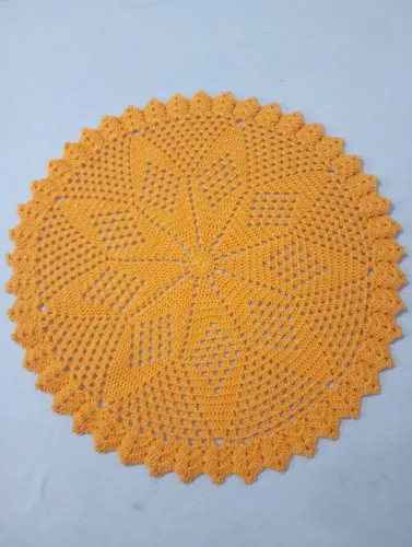 Centro de mesa  em crochê disponível a pronta entrega 45 cm feito no fio 100% algodão 