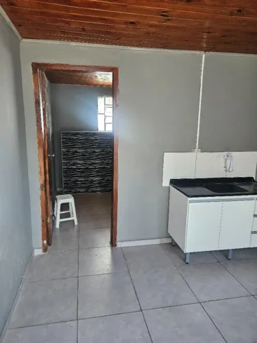 ALUGO KITNET EM PINHAIS